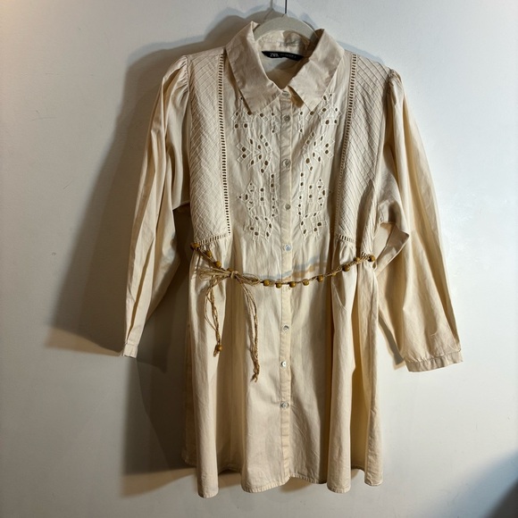ZARA Sz L Collared Cream Shirt Dress Eyelet Lace Front Puff Sleeves Beaded Belt - Picture 2 of 14